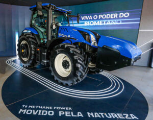 Foto do T6.180 Methane Power, primeiro trator movido gás biometano do mundo