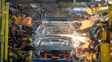 Foto de capa do novo SUV compacto Chevrolet, que será feito na fábrica de Gravataí