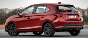 Foto do Honda City Touring hatch 2025 com câmbio CVT
