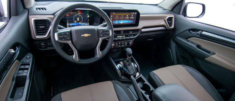 Chevrolet/Divulgação Foto do painel da picape Chevrolet S10 High Country 2025