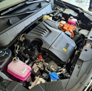 Foto do motor do Hyundai Kona híbrido
