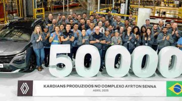 Foto de capa da unidade 50 mil do Renault Kardian fabricado no Brasil