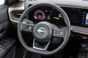 Foto do quadro de instrumentos do novo Nissan Kicks Advance 2026