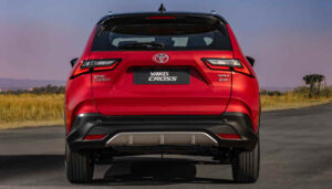 Foto do design traseiro do Yaris Cross XRX híbrido