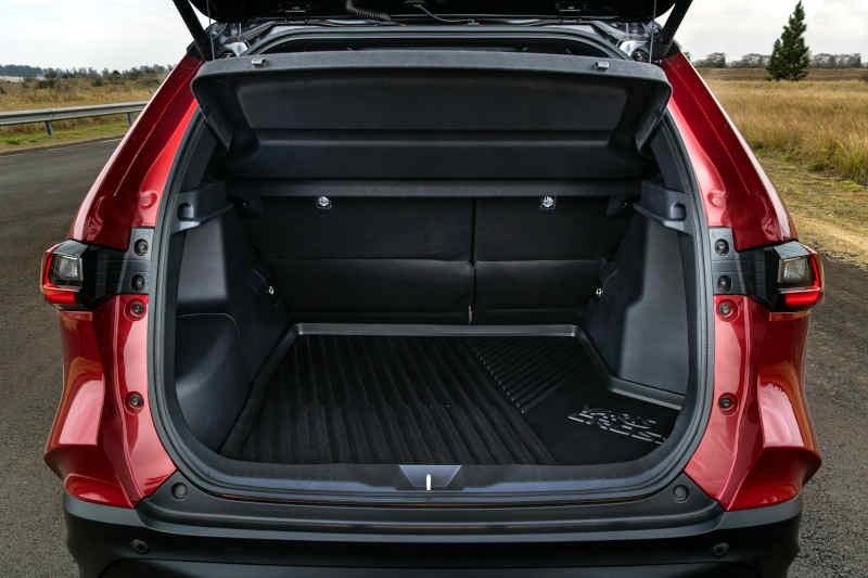 Toyota/Divulgação Foto do porta-malas do Toyota Yaris Cross XRX híbrido