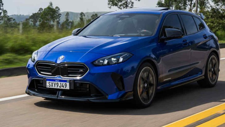 Foto do BMW M135 xDrive 2027