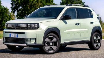 Foto do Fiat Grande Panda europeu, que é a inspiração para o novo Argo X no Brasil